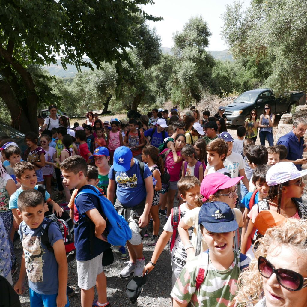 Schoolchildren from Chania visit Museum Vlatos